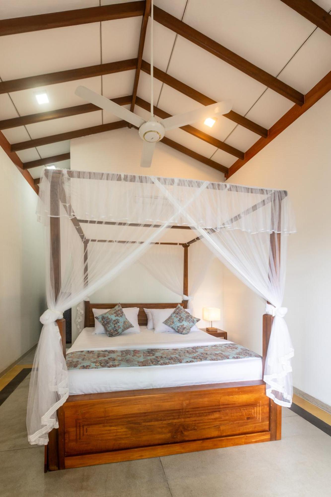 Villa Serenita เวลิกามา ภายนอก รูปภาพ